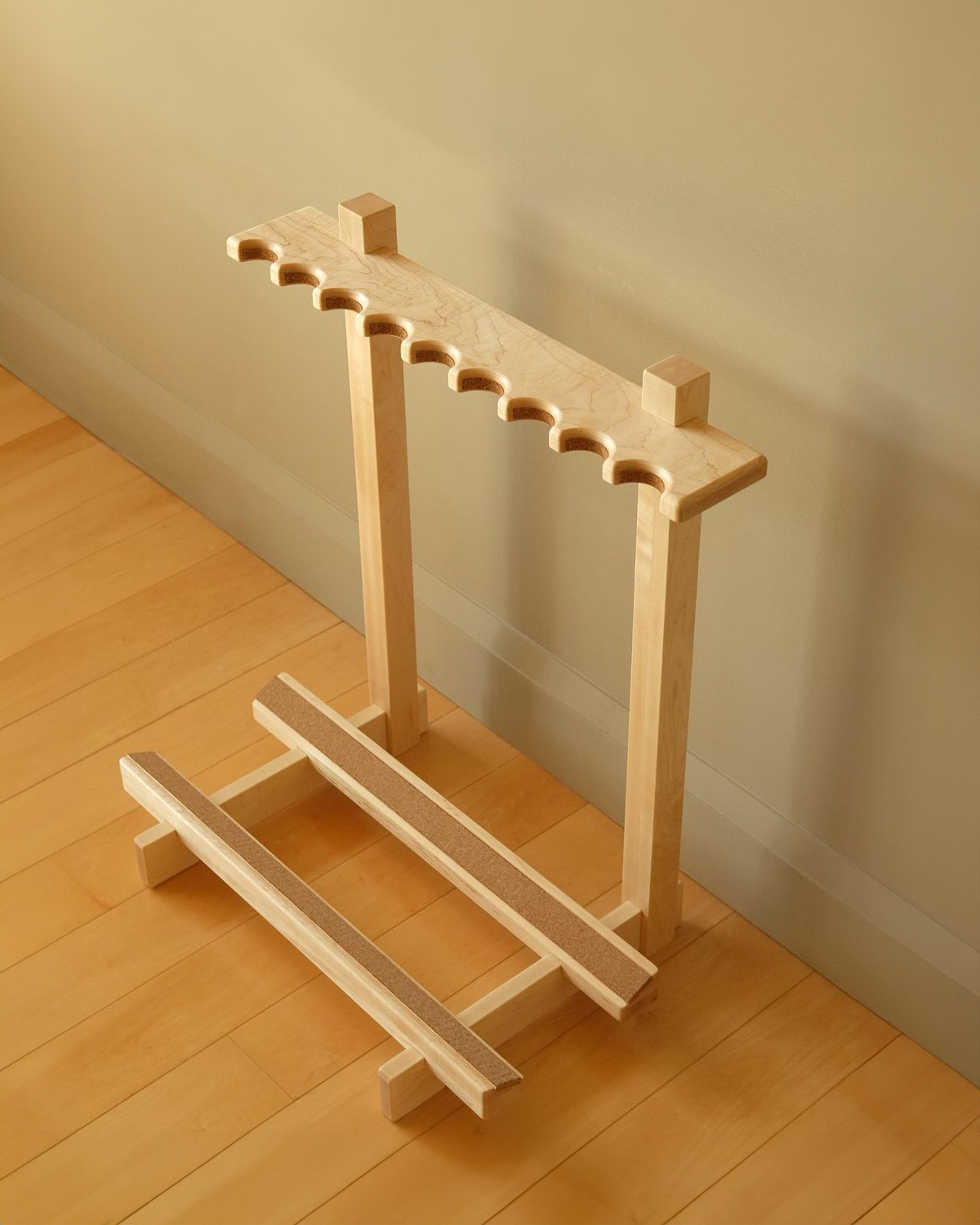 Court Guitar Rack